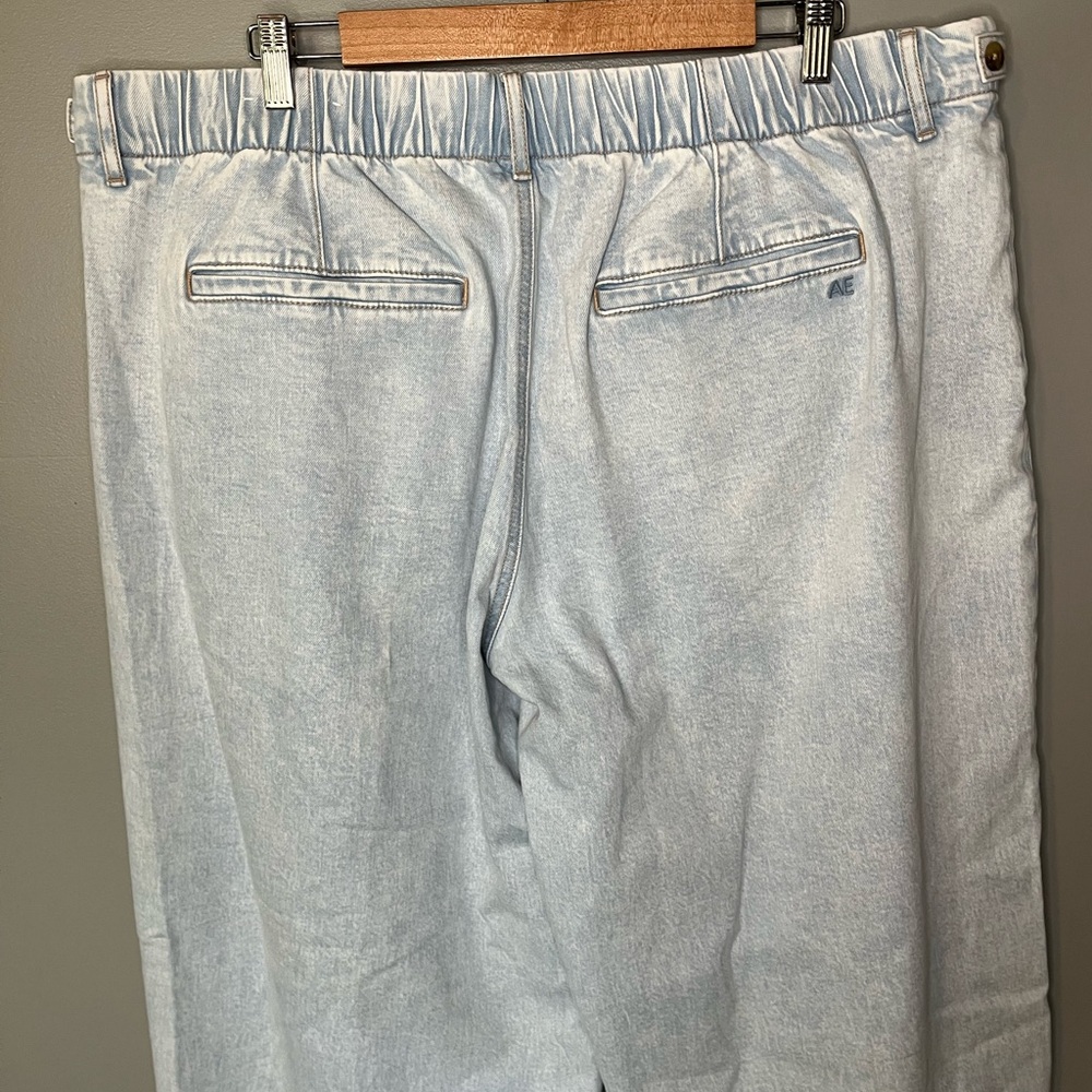 American Eagle Outfitters Light Blue Wide Leg Jeans - Picture 8 of 13